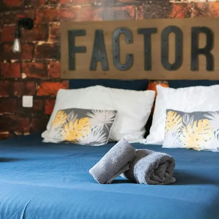 Hyper Centre The Factory Daire *