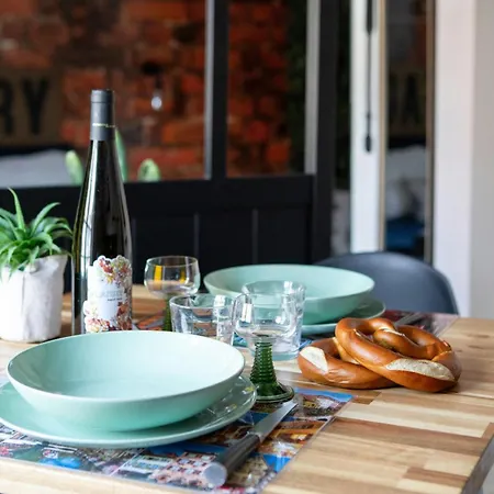 Hyper Centre The Factory *