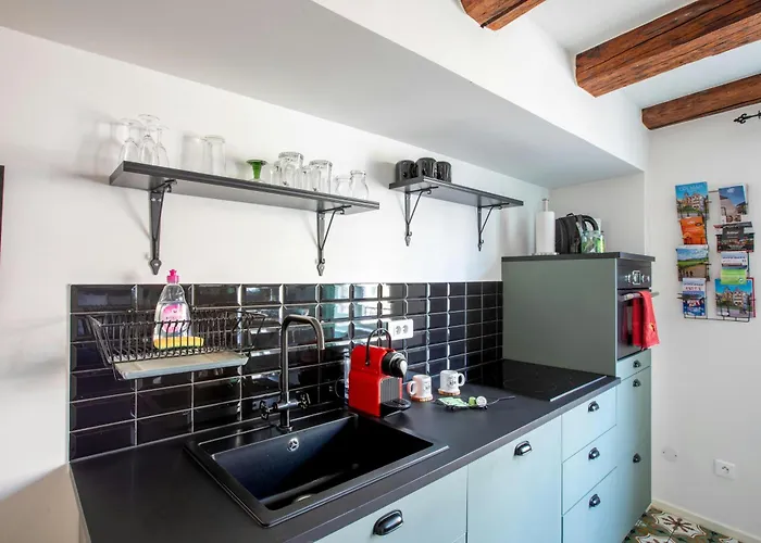 Hyper Centre The Factory 科尔马